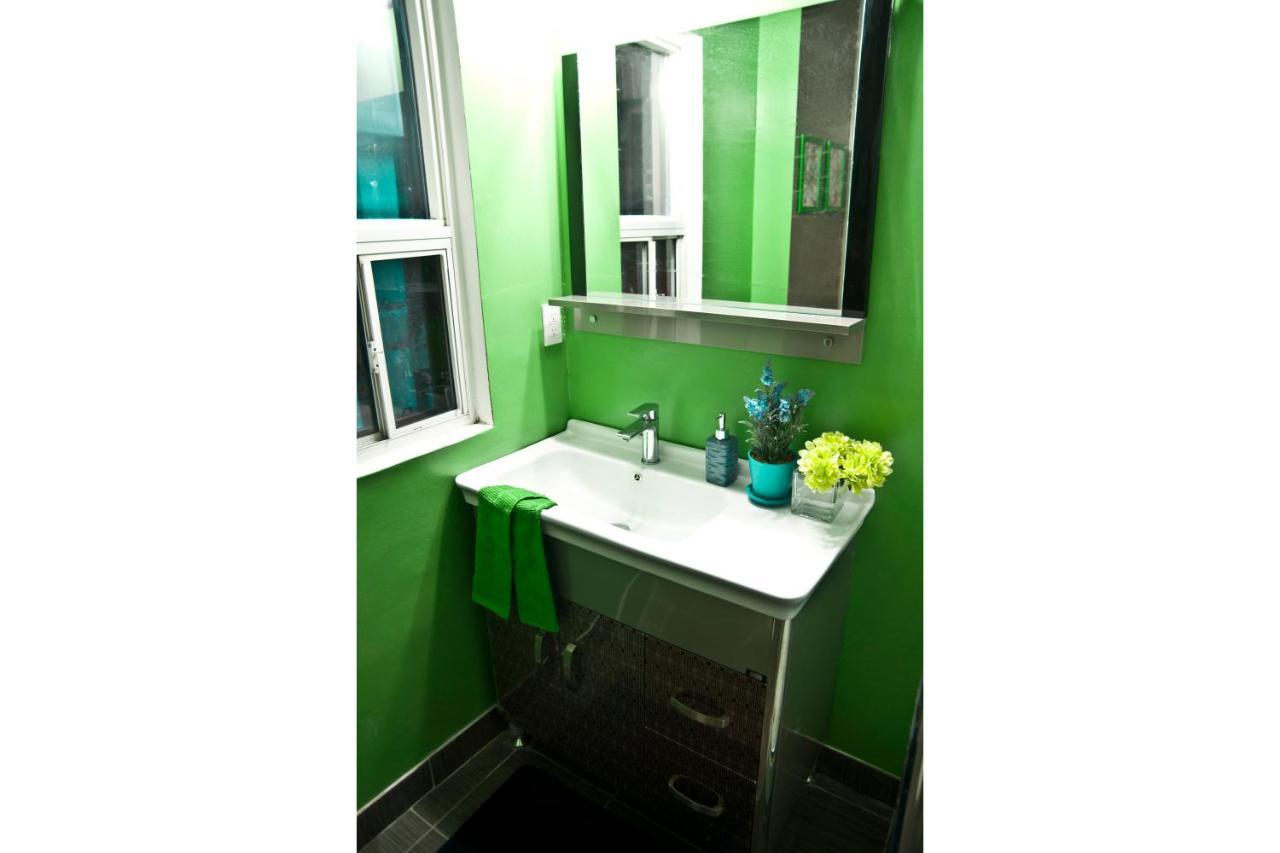 Colour Cube Guest House Toronto Downtown East Eksteriør bilde